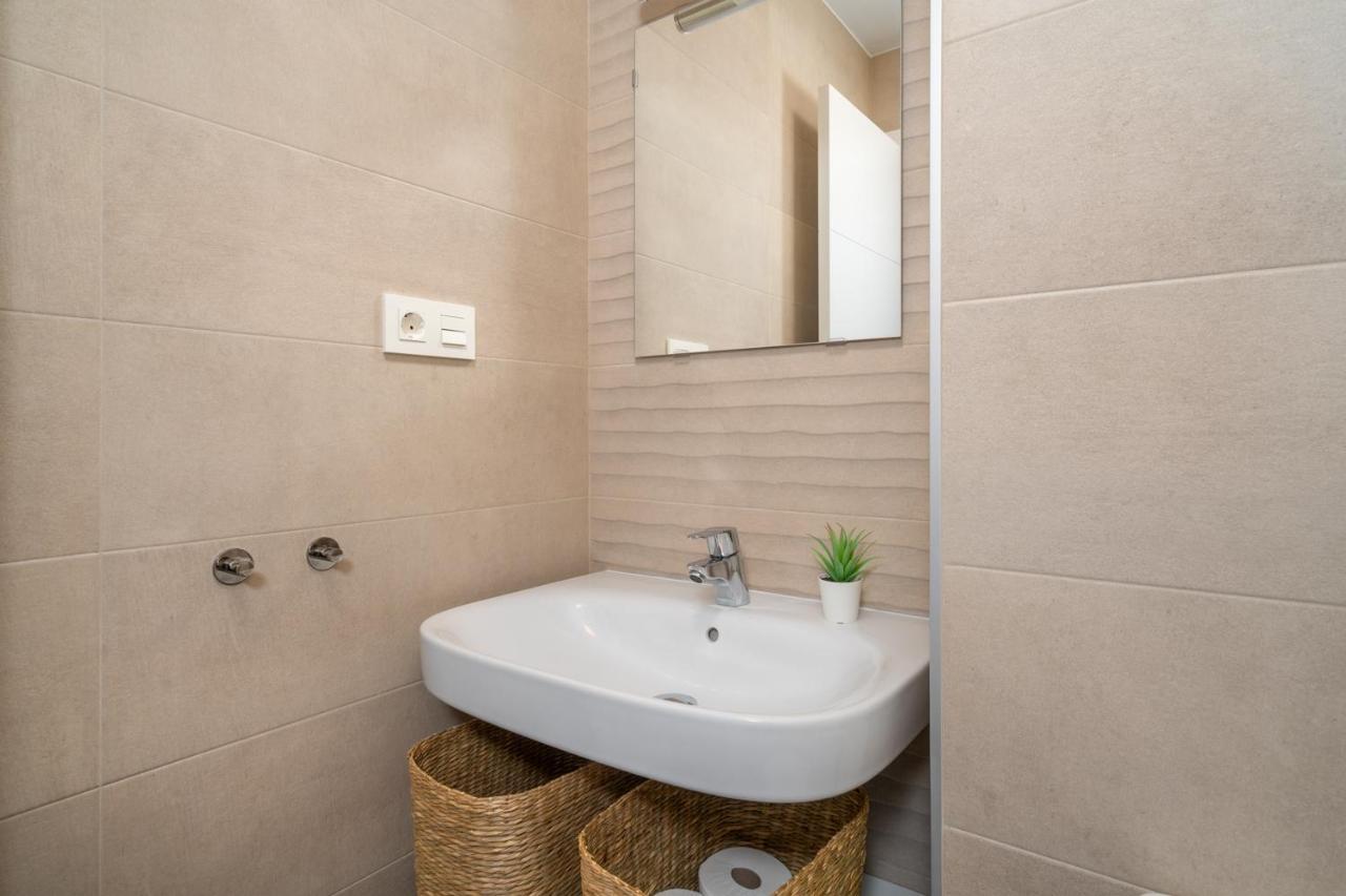 Central Family Accomodation In Fuengirola By Costarentals - Ref 111 Экстерьер фото